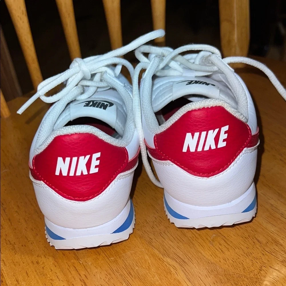 Nike Kids White and Red Cortez Sneakers Youth 4Y NO BOX but NEW